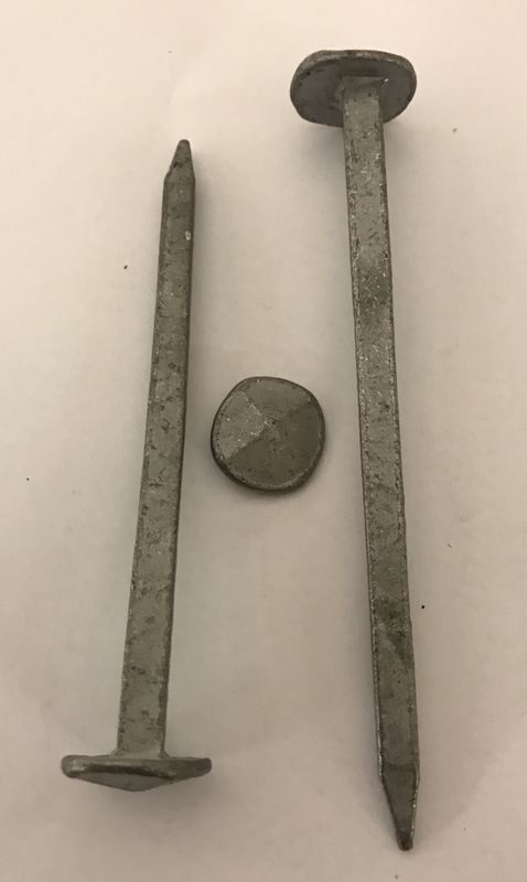 Båtsaum. Mustad, galv.